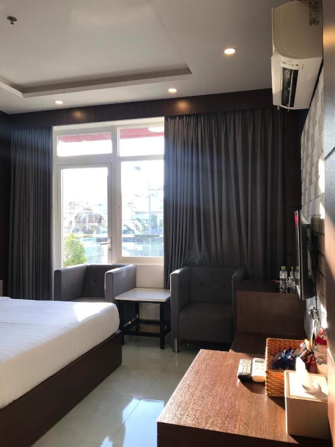 Long Khanh Quoc Thanh Hotel מראה חיצוני תמונה