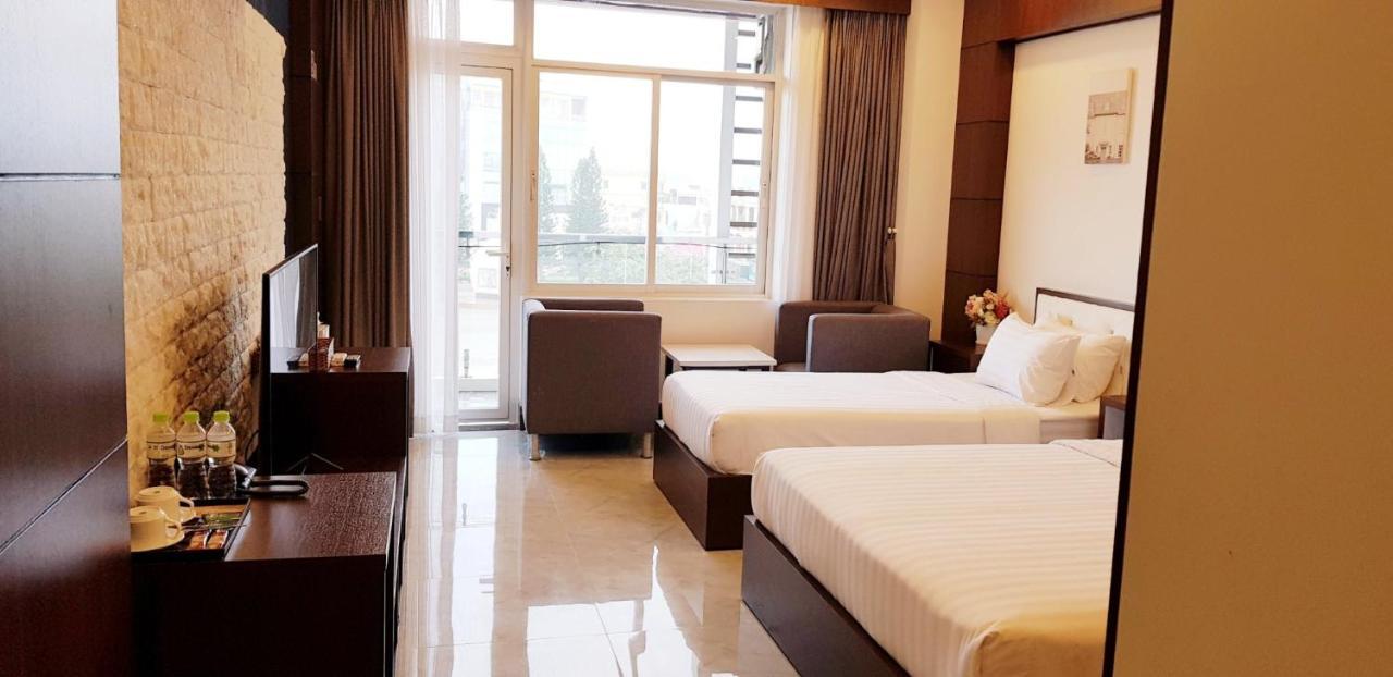 Long Khanh Quoc Thanh Hotel מראה חיצוני תמונה