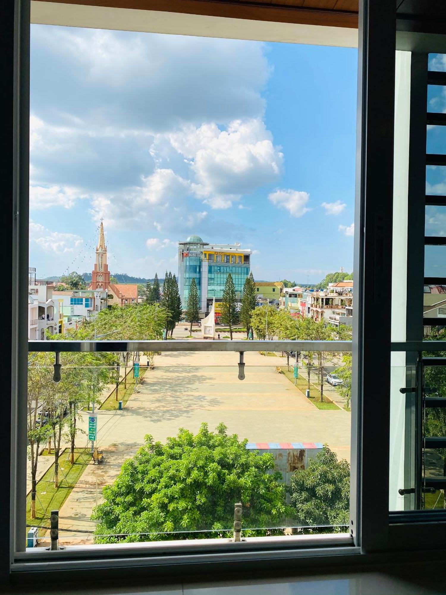 Long Khanh Quoc Thanh Hotel מראה חיצוני תמונה